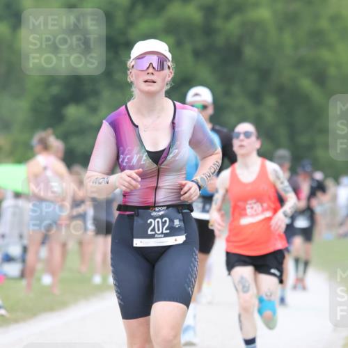 22.06.2025 - Viking Triathlon H.Heesch http://msf.ph/oto/8108657 22.06.2025 14:35:44 Laufen 121, 202, 620 meine-sportfotos.de