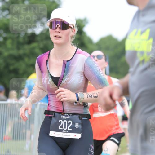 22.06.2025 - Viking Triathlon H.Heesch http://msf.ph/oto/8108682 22.06.2025 14:35:48 Laufen 121, 202, 620 meine-sportfotos.de