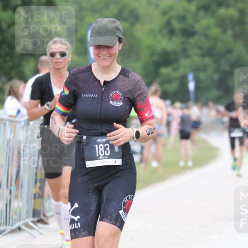 22.06.2025 - Viking Triathlon H.Heesch http://msf.ph/oto/8108697 22.06.2025 14:35:55 Laufen 60, 121, 183, 403 meine-sportfotos.de