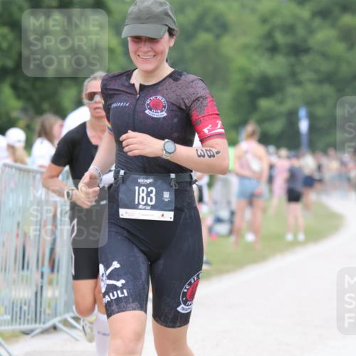 22.06.2025 - Viking Triathlon H.Heesch http://msf.ph/oto/8108699 22.06.2025 14:35:56 Laufen 60, 121, 183, 403 meine-sportfotos.de