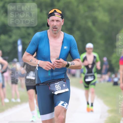 22.06.2025 - Viking Triathlon H.Heesch http://msf.ph/oto/8108741 22.06.2025 14:36:08 Laufen 95, 222 meine-sportfotos.de