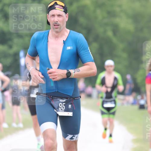 22.06.2025 - Viking Triathlon H.Heesch http://msf.ph/oto/8108743 22.06.2025 14:36:08 Laufen 95, 222 meine-sportfotos.de