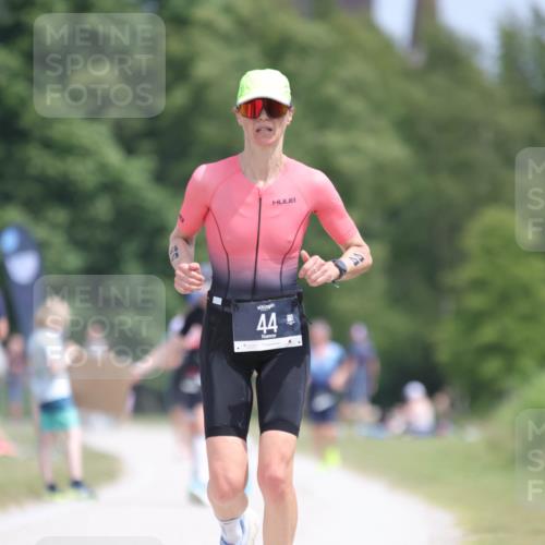 22.06.2025 - Viking Triathlon H.Heesch http://msf.ph/oto/8108748 22.06.2025 14:06:40 Laufen 44, 359 meine-sportfotos.de