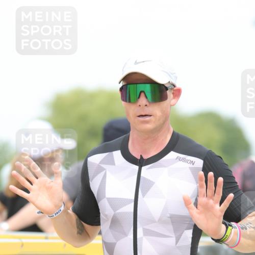 22.06.2025 - Viking Triathlon H.Heesch http://msf.ph/oto/8108772 22.06.2025 14:43:06 Laufen 284, 397, 495, 649 meine-sportfotos.de