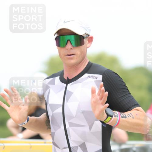 22.06.2025 - Viking Triathlon H.Heesch http://msf.ph/oto/8108779 22.06.2025 14:43:06 Laufen 284, 397, 495, 649 meine-sportfotos.de