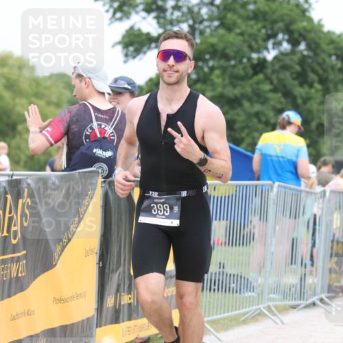 22.06.2025 - Viking Triathlon H.Heesch http://msf.ph/oto/8108782 22.06.2025 14:36:38 Laufen 399 meine-sportfotos.de