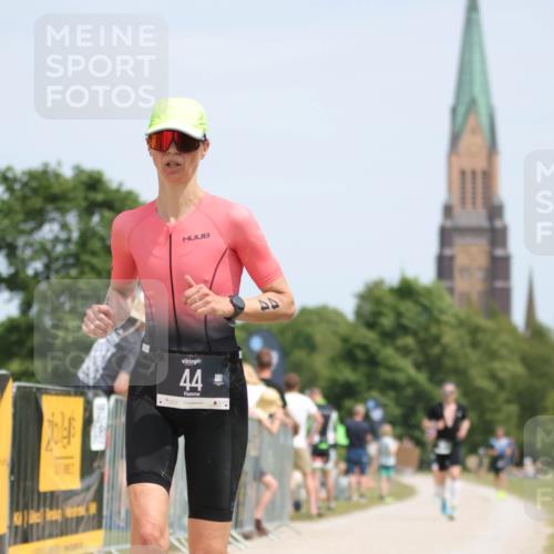 22.06.2025 - Viking Triathlon H.Heesch http://msf.ph/oto/8108787 22.06.2025 14:06:45 Laufen 44 meine-sportfotos.de
