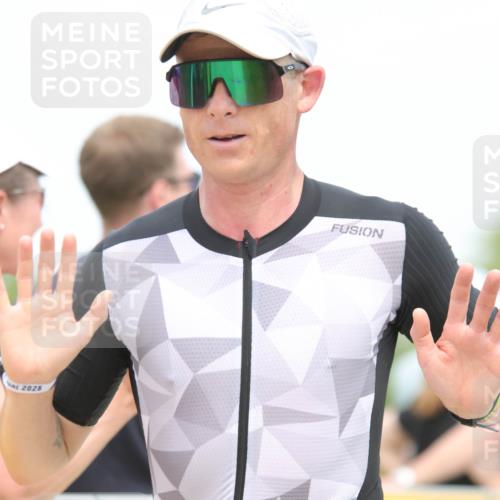 22.06.2025 - Viking Triathlon H.Heesch http://msf.ph/oto/8108790 22.06.2025 14:43:06 Laufen 284, 397, 495, 649 meine-sportfotos.de