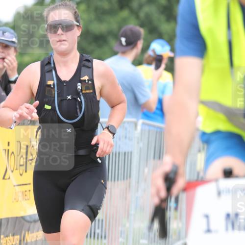 22.06.2025 - Viking Triathlon H.Heesch http://msf.ph/oto/8108809 22.06.2025 14:36:51 Laufen 16, 289, 643 meine-sportfotos.de
