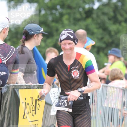 22.06.2025 - Viking Triathlon H.Heesch http://msf.ph/oto/8108875 22.06.2025 14:43:16 Laufen 14, 425 meine-sportfotos.de