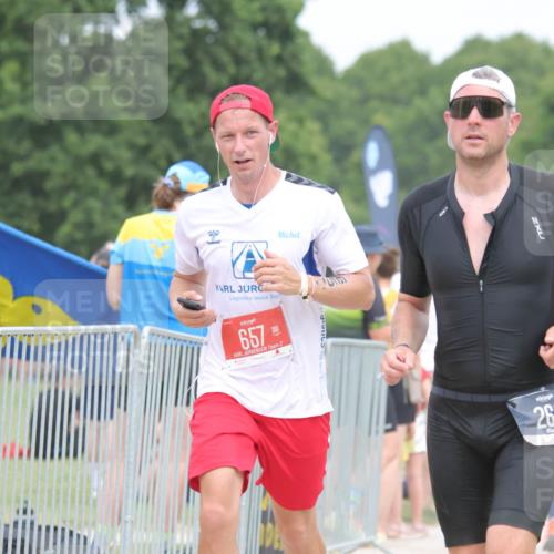 22.06.2025 - Viking Triathlon H.Heesch http://msf.ph/oto/8108881 22.06.2025 14:37:03 Laufen 37, 235, 253, 266, 379, 623, 657 meine-sportfotos.de