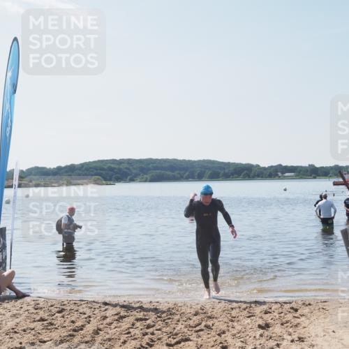 22.06.2025 - Viking Triathlon MichiJ http://msf.ph/oto/8108949 22.06.2025 10:56:58 Schwimmen 363 meine-sportfotos.de