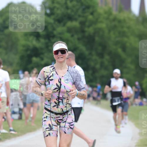 22.06.2025 - Viking Triathlon H.Heesch http://msf.ph/oto/8108984 22.06.2025 14:37:23 Laufen 7, 175 meine-sportfotos.de