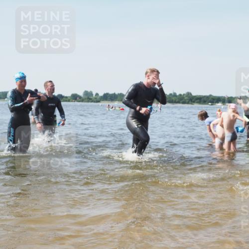 22.06.2025 - Viking Triathlon KatJ http://msf.ph/oto/8109021 22.06.2025 10:38:31 Schwimmen 22, 85, 156, 215, 269, 398, 419, 428, 447, 509, 535, 601, 603, 659, 662 meine-sportfotos.de
