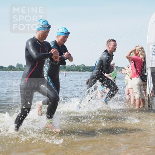 22.06.2025 - Viking Triathlon KatJ http://msf.ph/oto/8109107 22.06.2025 10:38:34 Schwimmen 22, 85, 156, 164, 215, 269, 315, 398, 419, 428, 509, 535, 601, 603, 659 meine-sportfotos.de