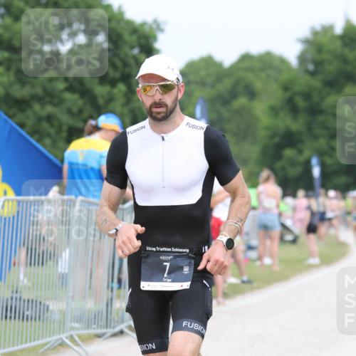 22.06.2025 - Viking Triathlon H.Heesch http://msf.ph/oto/8109111 22.06.2025 14:37:31 Laufen 7, 175, 415 meine-sportfotos.de