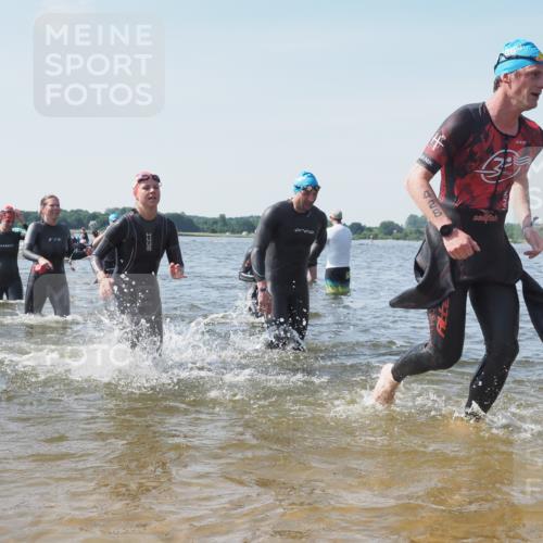 22.06.2025 - Viking Triathlon KatJ http://msf.ph/oto/8109161 22.06.2025 10:38:36 Schwimmen 22, 85, 156, 164, 215, 269, 315, 327, 398, 419, 428, 509, 535, 601, 603, 659 meine-sportfotos.de