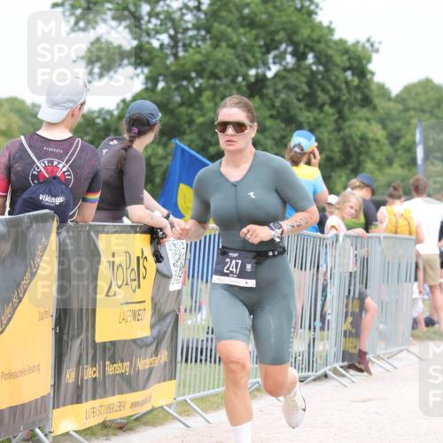 22.06.2025 - Viking Triathlon H.Heesch http://msf.ph/oto/8109298 22.06.2025 14:38:33 Laufen 131, 247, 350 meine-sportfotos.de