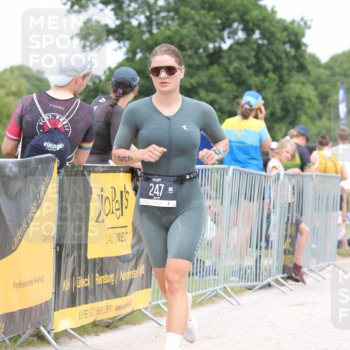 22.06.2025 - Viking Triathlon H.Heesch http://msf.ph/oto/8109303 22.06.2025 14:38:33 Laufen 131, 247, 350 meine-sportfotos.de