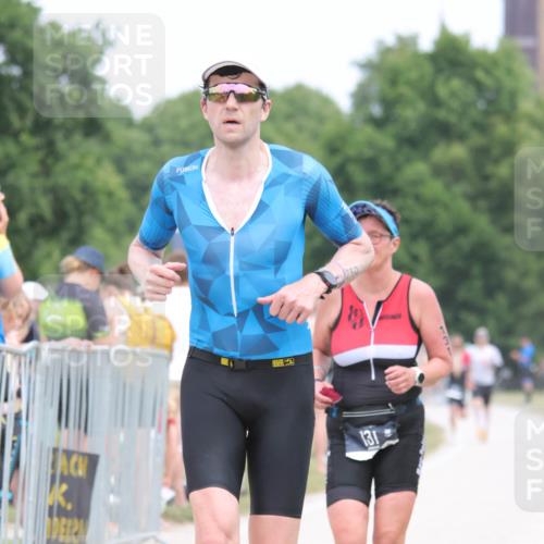 22.06.2025 - Viking Triathlon H.Heesch http://msf.ph/oto/8109319 22.06.2025 14:38:36 Laufen 131, 247, 350 meine-sportfotos.de