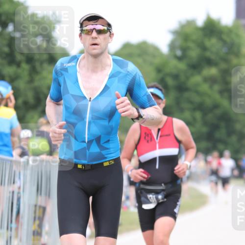 22.06.2025 - Viking Triathlon H.Heesch http://msf.ph/oto/8109329 22.06.2025 14:38:37 Laufen 131, 247, 350 meine-sportfotos.de