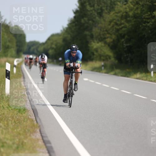 22.06.2025 - Viking Triathlon Yannick Fuchs http://msf.ph/oto/8109330 22.06.2025 11:33:47 Radfahren 25, 28, 290 meine-sportfotos.de