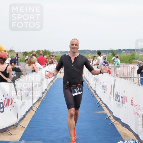22.06.2025 - Viking Triathlon MichiJ http://msf.ph/oto/8109416 22.06.2025 14:52:22 Ziel 288, 420 meine-sportfotos.de