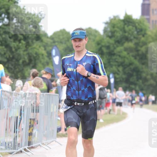 22.06.2025 - Viking Triathlon H.Heesch http://msf.ph/oto/8109427 22.06.2025 14:38:57 Laufen 41, 83 meine-sportfotos.de