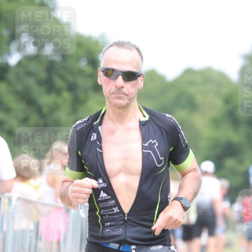 22.06.2025 - Viking Triathlon H.Heesch http://msf.ph/oto/8109490 22.06.2025 14:43:55 Laufen 50, 523, 650 meine-sportfotos.de