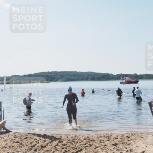22.06.2025 - Viking Triathlon MichiJ http://msf.ph/oto/8109515 22.06.2025 10:58:54 Schwimmen 234, 268 meine-sportfotos.de