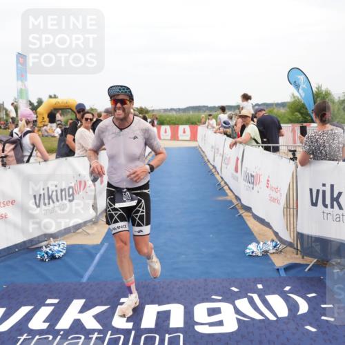 22.06.2025 - Viking Triathlon MichiJ http://msf.ph/oto/8109516 22.06.2025 15:01:00 Ziel 510 meine-sportfotos.de