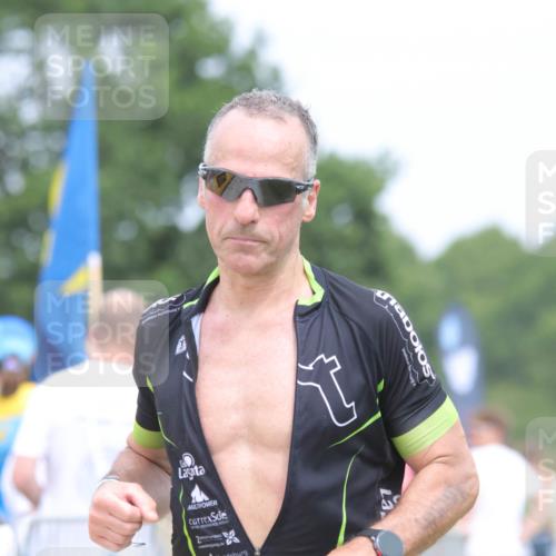 22.06.2025 - Viking Triathlon H.Heesch http://msf.ph/oto/8109534 22.06.2025 14:43:56 Laufen 50, 523, 650 meine-sportfotos.de