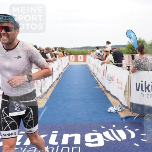 22.06.2025 - Viking Triathlon MichiJ http://msf.ph/oto/8109572 22.06.2025 15:01:01 Ziel 510 meine-sportfotos.de