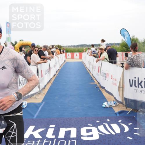 22.06.2025 - Viking Triathlon MichiJ http://msf.ph/oto/8109585 22.06.2025 15:01:01 Ziel 510 meine-sportfotos.de