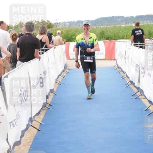 22.06.2025 - Viking Triathlon MichiJ http://msf.ph/oto/8109633 22.06.2025 16:22:02 Ziel 418 meine-sportfotos.de