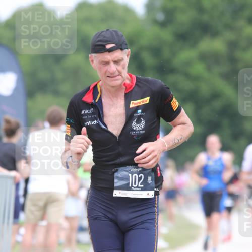 22.06.2025 - Viking Triathlon H.Heesch http://msf.ph/oto/8109671 22.06.2025 14:44:07 Laufen 50, 102, 210 meine-sportfotos.de