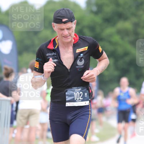 22.06.2025 - Viking Triathlon H.Heesch http://msf.ph/oto/8109679 22.06.2025 14:44:07 Laufen 50, 102, 210 meine-sportfotos.de