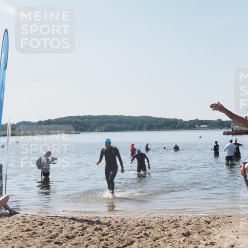 22.06.2025 - Viking Triathlon MichiJ http://msf.ph/oto/8109688 22.06.2025 10:59:10 Schwimmen 222, 234 meine-sportfotos.de