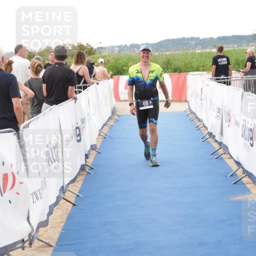 22.06.2025 - Viking Triathlon MichiJ http://msf.ph/oto/8109716 22.06.2025 16:22:03 Ziel 418 meine-sportfotos.de