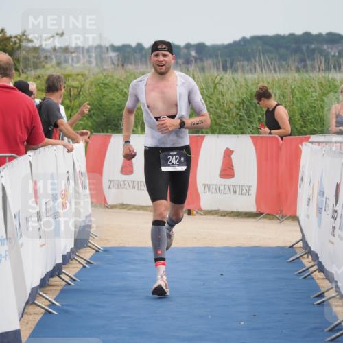 22.06.2025 - Viking Triathlon MichiJ http://msf.ph/oto/8109725 22.06.2025 14:52:29 Ziel 242 meine-sportfotos.de