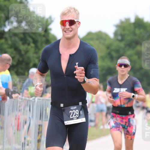 22.06.2025 - Viking Triathlon H.Heesch http://msf.ph/oto/8109731 22.06.2025 14:39:54 Laufen 72, 158, 229 meine-sportfotos.de