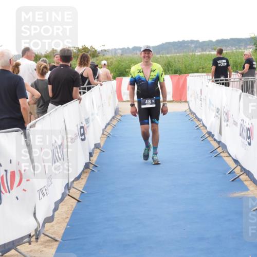 22.06.2025 - Viking Triathlon MichiJ http://msf.ph/oto/8109733 22.06.2025 16:22:03 Ziel 418 meine-sportfotos.de