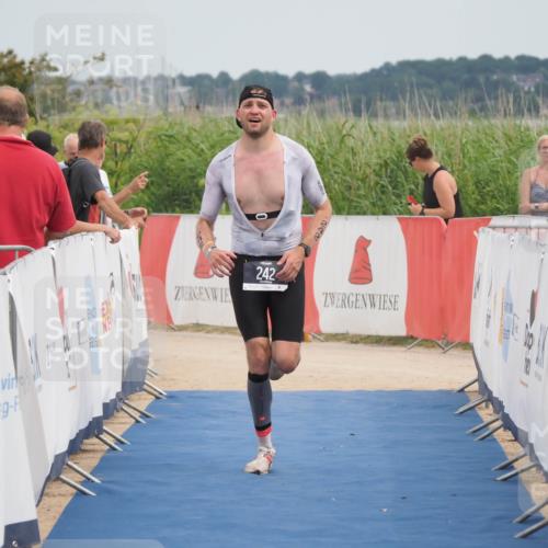 22.06.2025 - Viking Triathlon MichiJ http://msf.ph/oto/8109742 22.06.2025 14:52:29 Ziel 242 meine-sportfotos.de