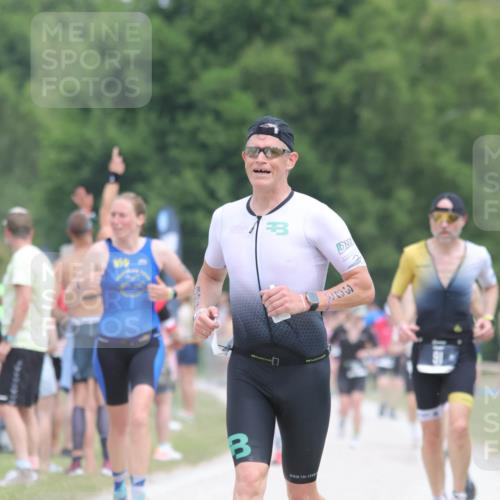 22.06.2025 - Viking Triathlon H.Heesch http://msf.ph/oto/8109746 22.06.2025 14:44:11 Laufen 102, 210, 386 meine-sportfotos.de