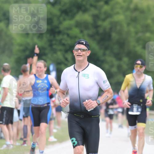 22.06.2025 - Viking Triathlon H.Heesch http://msf.ph/oto/8109755 22.06.2025 14:44:11 Laufen 102, 210, 386 meine-sportfotos.de