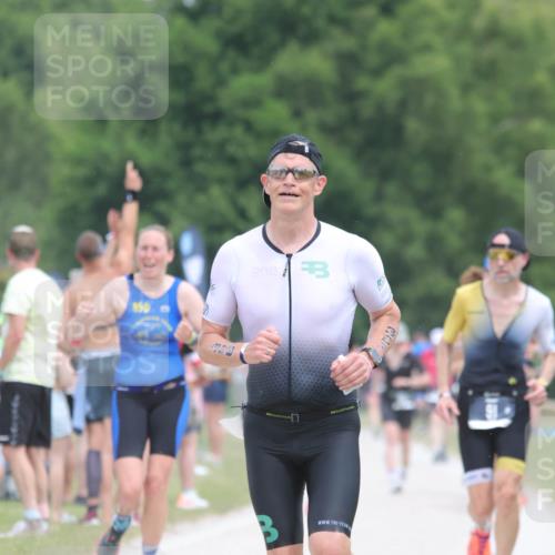 22.06.2025 - Viking Triathlon H.Heesch http://msf.ph/oto/8109759 22.06.2025 14:44:11 Laufen 102, 210, 386 meine-sportfotos.de