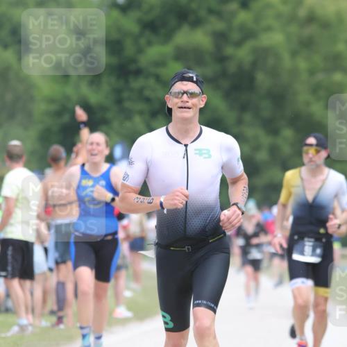 22.06.2025 - Viking Triathlon H.Heesch http://msf.ph/oto/8109763 22.06.2025 14:44:11 Laufen 102, 210, 386 meine-sportfotos.de