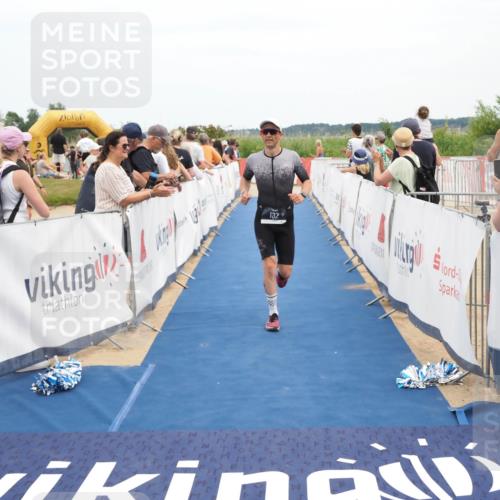 22.06.2025 - Viking Triathlon MichiJ http://msf.ph/oto/8109872 22.06.2025 15:01:18 Ziel 132 meine-sportfotos.de