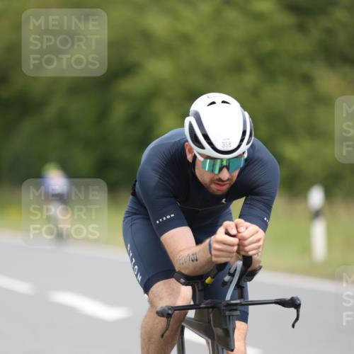 22.06.2025 - Viking Triathlon Yannick Fuchs http://msf.ph/oto/8109878 22.06.2025 12:14:49 Radfahren 182, 210, 254, 329, 353, 358, 376, 411 meine-sportfotos.de