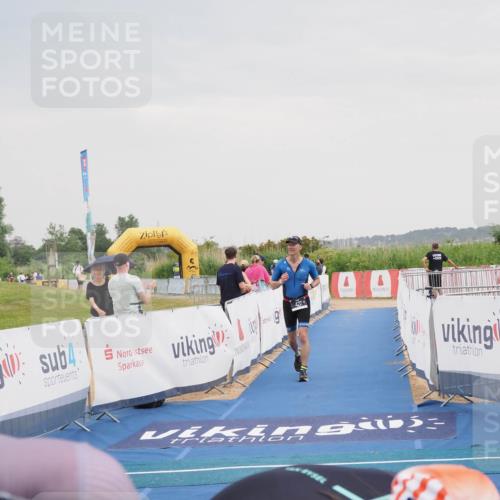 22.06.2025 - Viking Triathlon MichiJ http://msf.ph/oto/8109928 22.06.2025 16:38:56 Ziel 422 meine-sportfotos.de